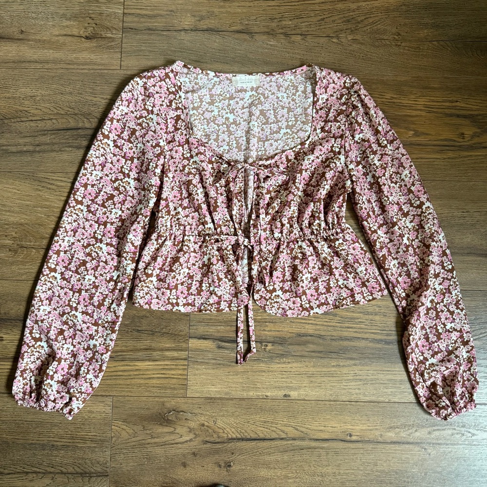 Altar'd State White and Pink Ruched Tie Front Crop Blouse